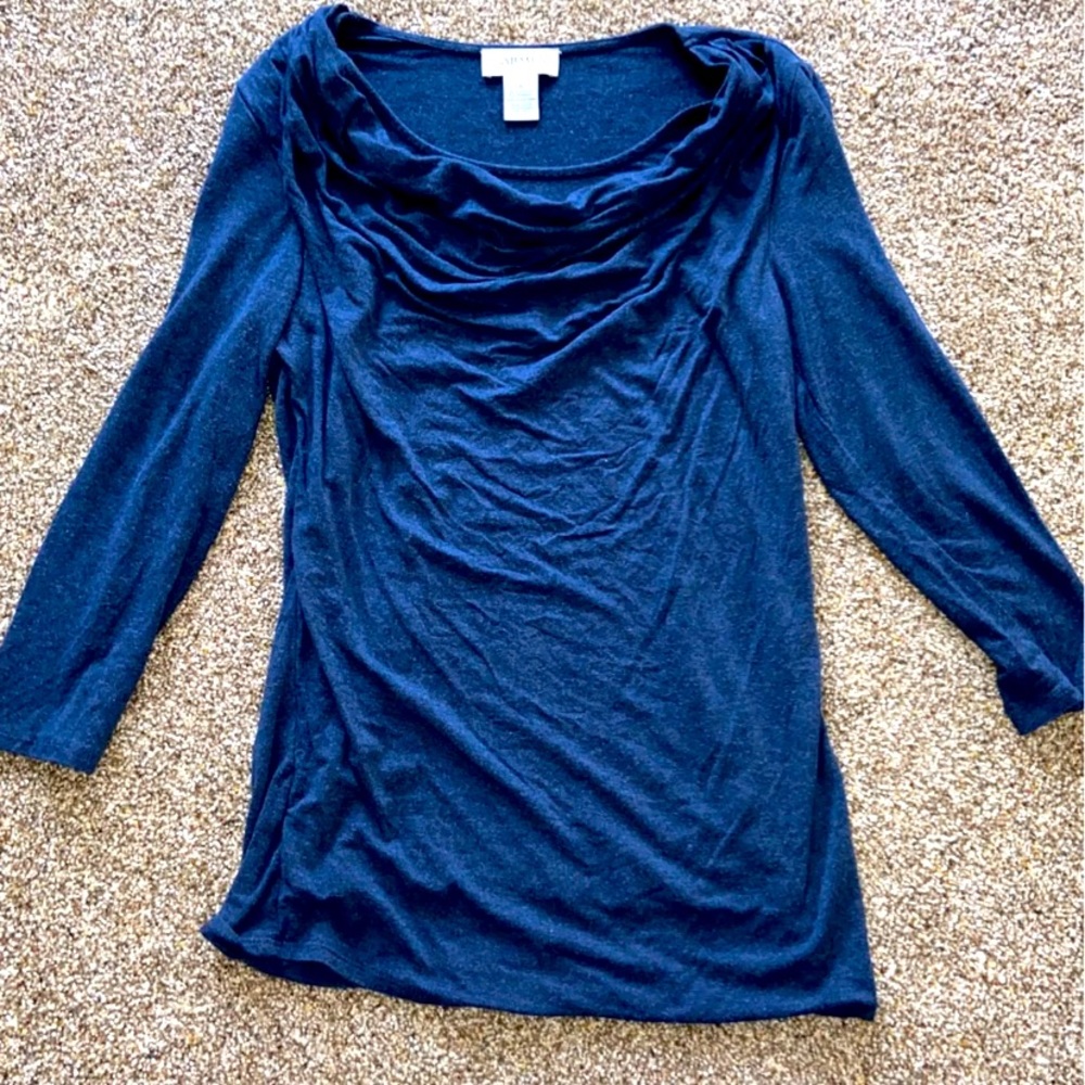 Dark blue 3/4 sleeve top